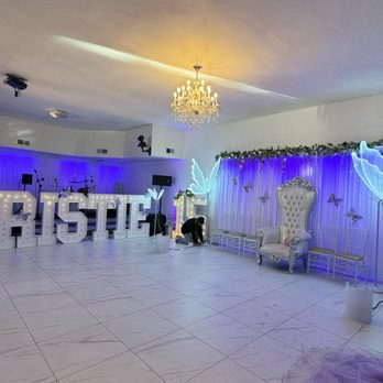 Grand Premier Banquet Hall - Beautiful Sweet 16 - Venues & Event Spaces Near Me - Gardena, California Grand Premier Banquet Hall - Beautiful Sweet 16 - Venues & Event Spaces Near Me - Gardena, California