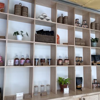 Fontainhas - Merch - Coffee & Tea Near Me - Brooklyn, New York