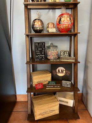 Diamond Head General Store by null