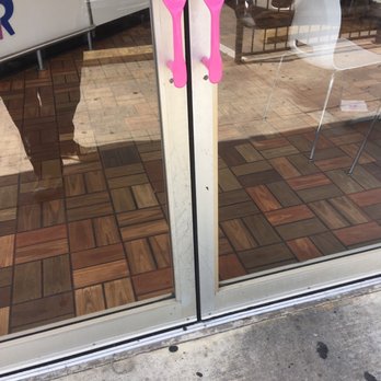 Baskin-Robbins - Your pink spooned gateway to sweet deliciousness. - Ice Cream & Frozen Yogurt Near Me - Bellaire, Texas Baskin-Robbins - Your pink spooned gateway to sweet deliciousness. - Ice Cream & Frozen Yogurt Near Me - Bellaire, Texas