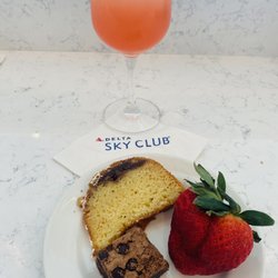 Delta Sky Club - Dessert and a mimosa