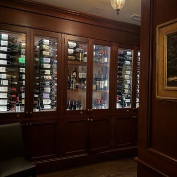 Halls Chophouse - Steakhouses Near Me - Charleston, South Carolina Halls Chophouse - Steakhouses Near Me - Charleston, South Carolina