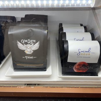 VigiLatte Artisan Coffee - Coffee & Tea Near Me - Lahaina, Hawaii