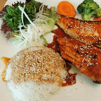 Best Friends - Lachs mit Teriyakisauce und Reis - sehr lecker! - Sushi Bars Near Me - Bochum, NW Best Friends - Lachs mit Teriyakisauce und Reis - sehr lecker! - Sushi Bars Near Me - Bochum, NW