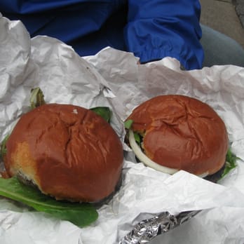 Frites 'n' Meats - Burgers! - Food Trucks Near Me Frites 'n' Meats - Burgers! - Food Trucks Near Me