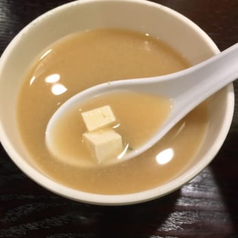 Waraii Sushi - Miso soup- Me so meh. This is from the first visit. It was lukewarm and had no kombu. - Japanese Near Me - Oceanside, California