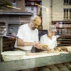 Julius Brantner Brothandwerk - Unsere transparente Bio Bäckerei. Hier könnt ihr uns immer auf die Hände schauen. 

Our transparent bakery.