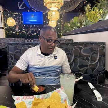Don Cangrejo - The hubby eaten chips - Mexican Near Me - Jacksonville, North Carolina Don Cangrejo - The hubby eaten chips - Mexican Near Me - Jacksonville, North Carolina