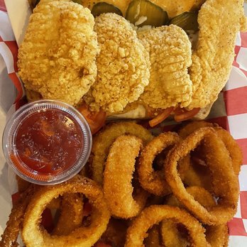 Kickin Kajun - Catfish Po' Boy - Cajun/Creole Near Me - Kapolei, Hawaii Kickin Kajun - Catfish Po' Boy - Cajun/Creole Near Me - Kapolei, Hawaii