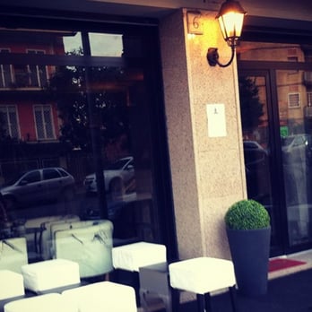 La Stanza - bar posti anche all'aperto - Cocktail Bars Near Me - Rome, RM La Stanza - bar posti anche all'aperto - Cocktail Bars Near Me - Rome, RM