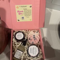 Cocomango Beauty Bar
