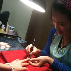 Evolution Salon & Spa - Nail Artist - Sayo!