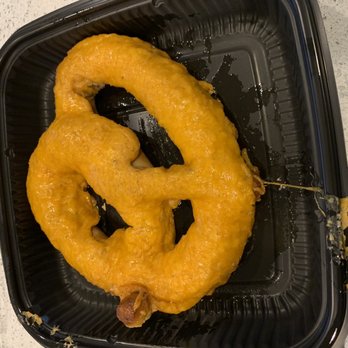 Ashling Kitchen and Bar - Crab pretzel...more like cheddar cheese pretzel - New American Near Me - Crofton, Maryland