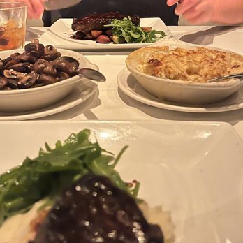 Arnold Palmer's Restaurant - Mushrooms, 10oz Center Cut Filet Mignon, Mac and cheese and New York steak - American Near Me - La Quinta, California Arnold Palmer's Restaurant - Mushrooms, 10oz Center Cut Filet Mignon, Mac and cheese and New York steak - American Near Me - La Quinta, California