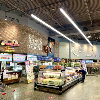H Mart - Jericho - Cafe, bakery, food court, corn dogs & tables by the right as you enter the store - Grocery Near Me - Jericho, New York H Mart - Jericho - Cafe, bakery, food court, corn dogs & tables by the right as you enter the store - Grocery Near Me - Jericho, New York