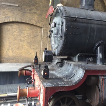 Hogwarts Express - Amusement Parks Near Me - Orlando, Florida