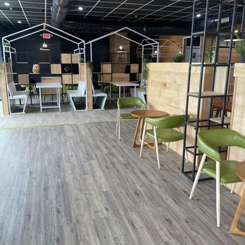 Tai Chi Bubble Tea - Inside - plenty of seating. - Poke Near Me - Syracuse, New York