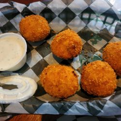 POURter's Pub & Kitchen - Poppers?