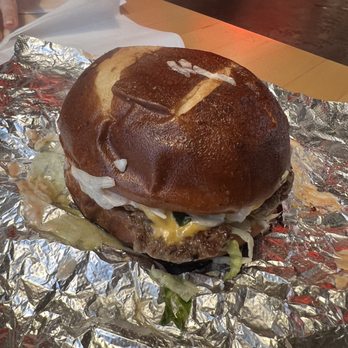 Zo's Good Burger Detroit - Build your own burger - Burgers Near Me - Detroit, Michigan Zo's Good Burger Detroit - Build your own burger - Burgers Near Me - Detroit, Michigan