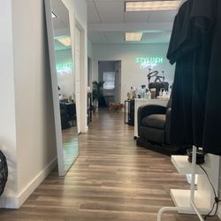 Stylush Beauty Bar