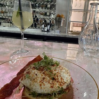 Bubble Bar - Avocado Toast - Champagne Bars Near Me - Granbury, Texas