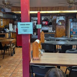 Smokin’ Jim's House of Bar-B-Q - Restaurant interior
