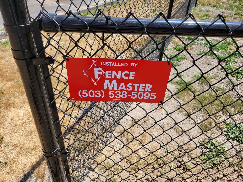 FENCE MASTER FENCE CO Updated October 2024 Newberg, Oregon Fences