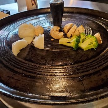 The Cast Iron Pot 3 - Starting grill - Korean Near Me - Flushing, New York