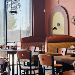 Ajuua Mexican Restaurant - Dining room