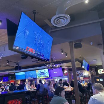 Twin Peaks - Sports Bars Near Me - Jacksonville, Florida Twin Peaks - Sports Bars Near Me - Jacksonville, Florida