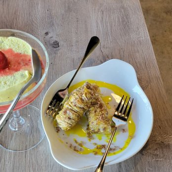 Vala Kitchen - Pistachio Saffron ice cream and Baklava - Persian/Iranian Near Me - Los Angeles, California