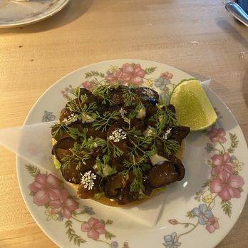 Goodtime Bar - shitake tostado - Wine Bars Near Me - San Jose, California