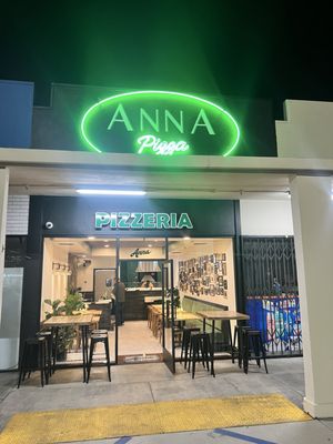 Anna Pizza by null