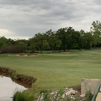 Lincoln Park Golf Course - Water guarded greens - Golf Near Me - Oklahoma City, Oklahoma