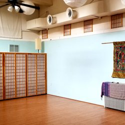 Lisa Zamora, LMT - Bellevue Bodyworks - Yoga