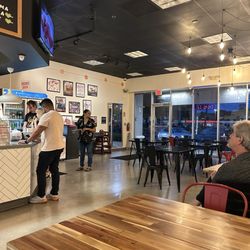 Arun’s Indian Kitchen & Taco Masala - Tables