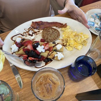 Hope’s Brunch House - Fruit 'n' Cream Crepe - Coffee & Tea Near Me - Phoenix, Arizona Hope’s Brunch House - Fruit 'n' Cream Crepe - Coffee & Tea Near Me - Phoenix, Arizona
