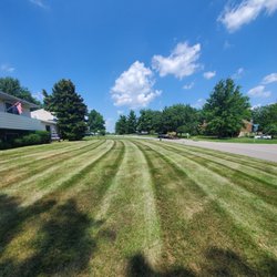 Sean's Lawns - Nothin better than clean linea