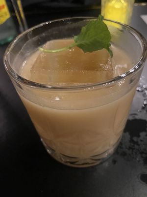 Bar Loretta by null