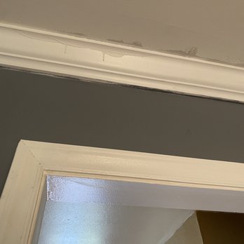 Southern Pride Remodleing - Paint dripping on molding, very sloppy - General Contractors Near Me Southern Pride Remodleing - Paint dripping on molding, very sloppy - General Contractors Near Me