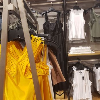 Express - Women's Clothing Near Me - Fort Lauderdale, Florida