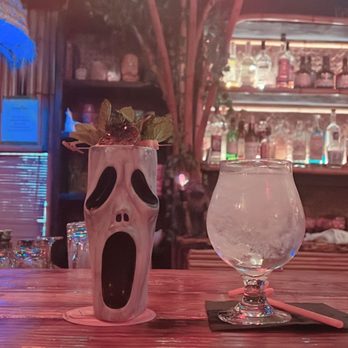 Hugman's Oasis - Tiki Bars Near Me - San Antonio, Texas