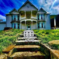 Chesnut House