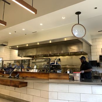 honeygrow - Open kitchen - Salad Near Me - Baltimore, Maryland