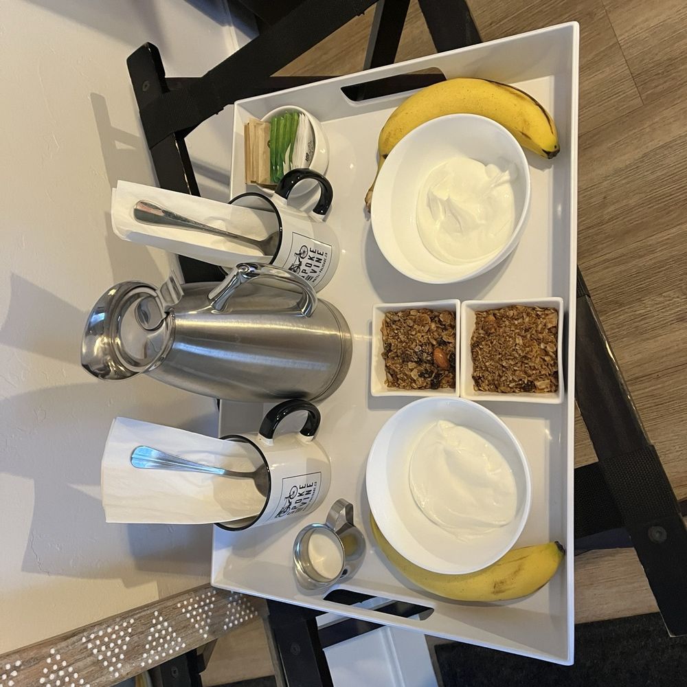 Wonderful breakfast brought right to your door! Wonderful breakfast brought right to your door!