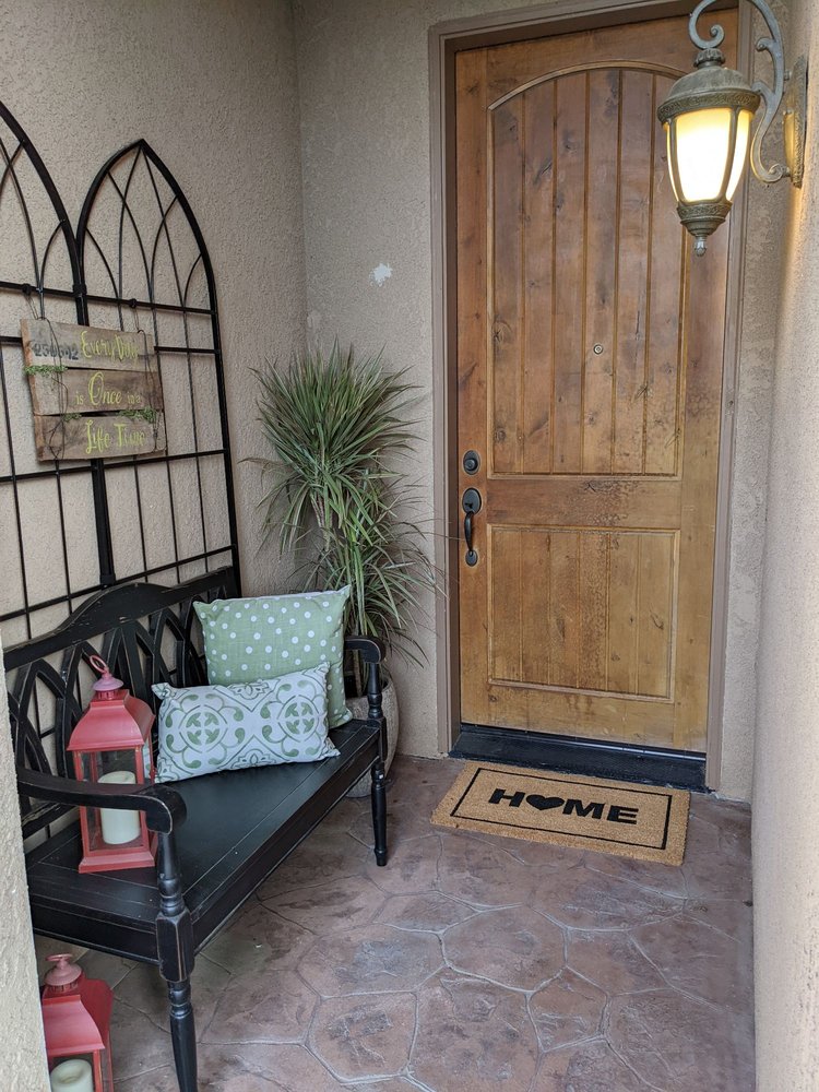 KIRSTEN REILLY COMPASS REALTOR Updated October 2024 20 Photos