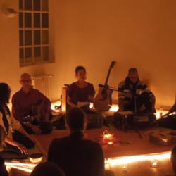 YOGAmoves - Kirtan bei YOGAmoves