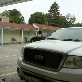 King's Inn - Hotels Near Me - Orillia, Ontario King's Inn - Hotels Near Me - Orillia, Ontario