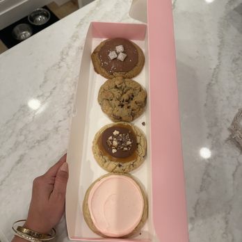 Crumbl - Costa Mesa - Bakeries Near Me - Costa Mesa, California