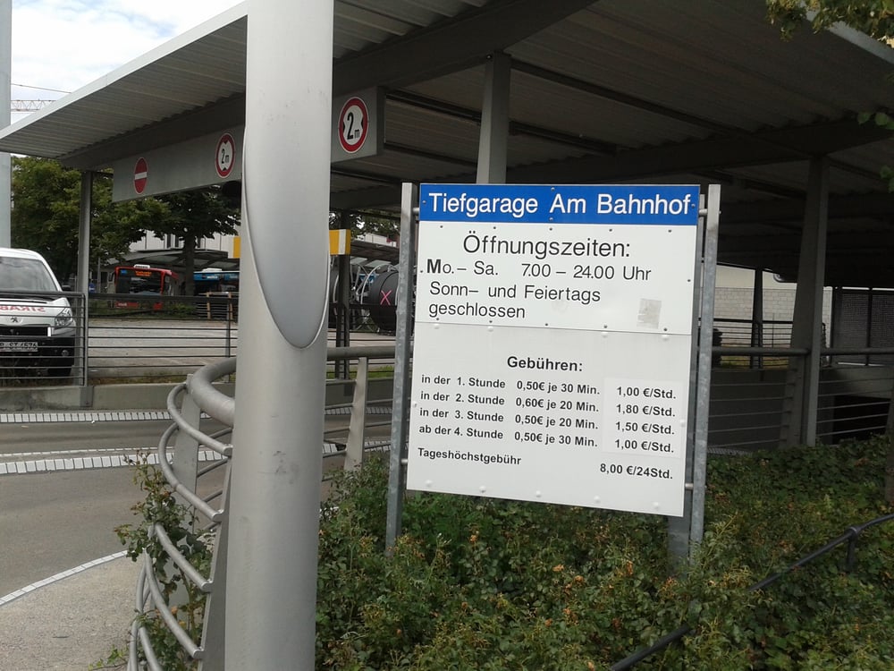 Was Kostet Das Parken Im Parkhaus Am Bahnhof In Gütersloh